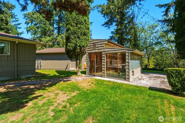 21437 SE 232nd Street, Maple Valley, WA 98038