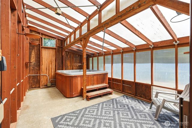 21437 SE 232nd Street, Maple Valley, WA 98038