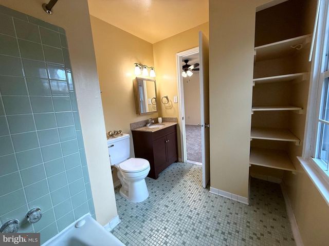 5278 LONSDALE DR, Springfield, VA 22151