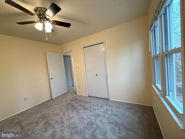 5278 LONSDALE DR, Springfield, VA 22151