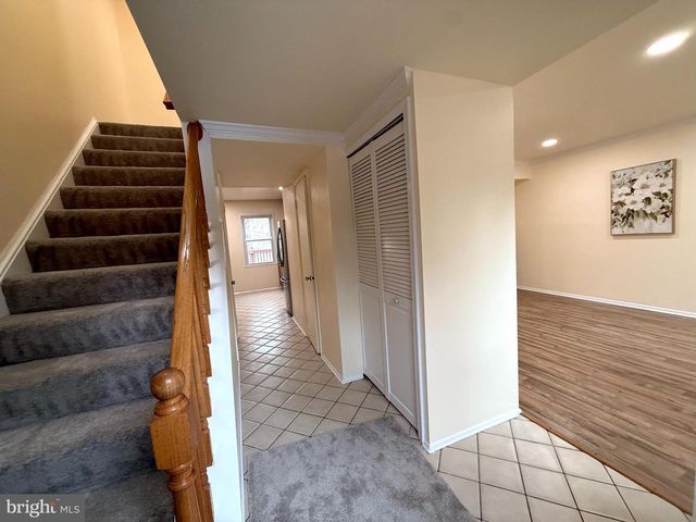 5278 LONSDALE DR, Springfield, VA 22151