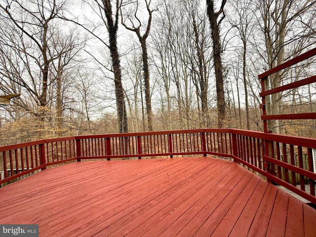 5278 LONSDALE DR, Springfield, VA 22151