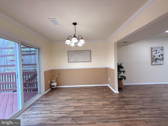 5278 LONSDALE DR, Springfield, VA 22151