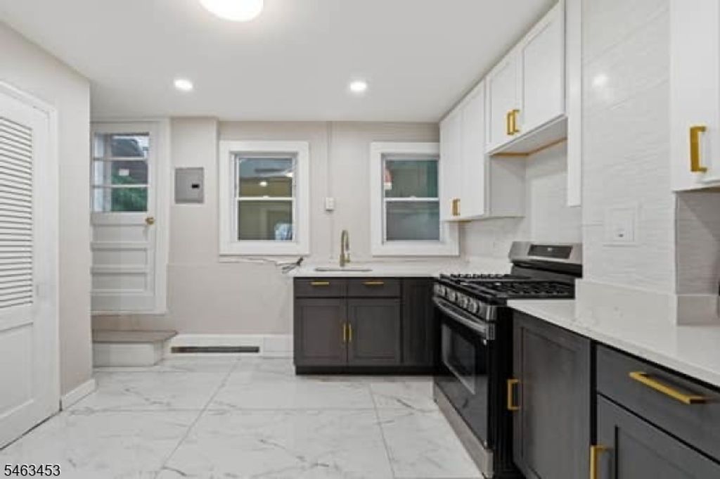 97 Sherman St, Passaic City, NJ 07055 — photo 3