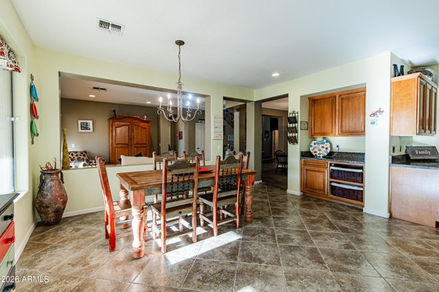 6948 S ST RUBEN Avenue, Gilbert, AZ 85298