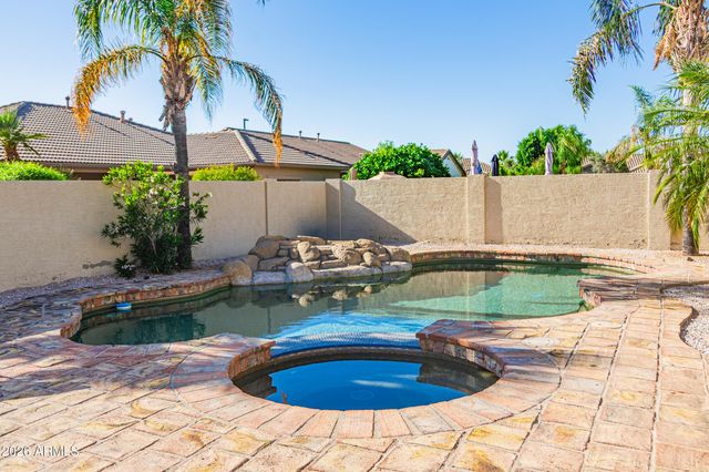 6948 S ST RUBEN Avenue, Gilbert, AZ 85298