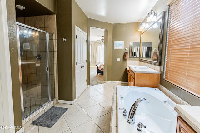 6948 S ST RUBEN Avenue, Gilbert, AZ 85298