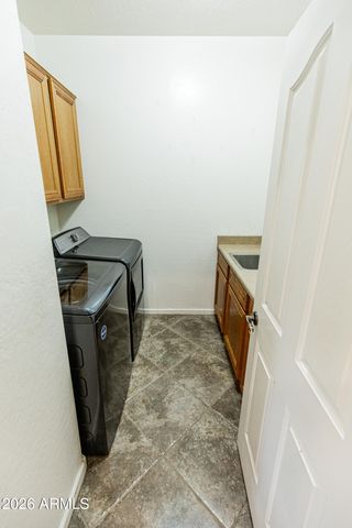 6948 S ST RUBEN Avenue, Gilbert, AZ 85298