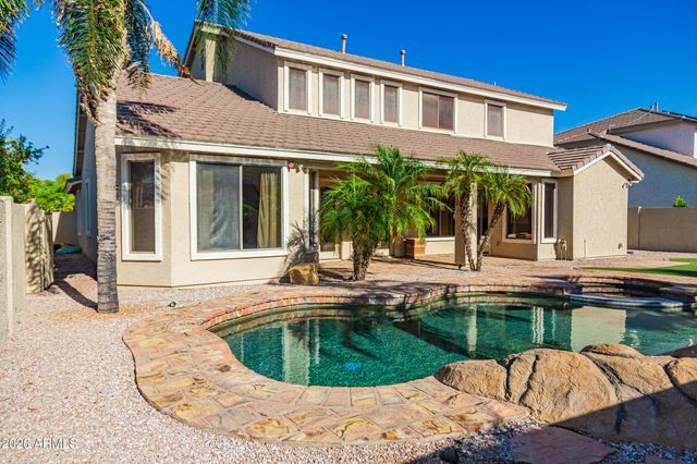 6948 S ST RUBEN Avenue, Gilbert, AZ 85298