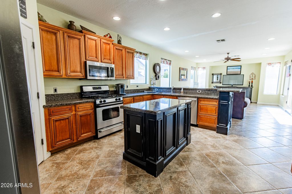 6948 S ST RUBEN Avenue, Gilbert, AZ 85298 — photo 3