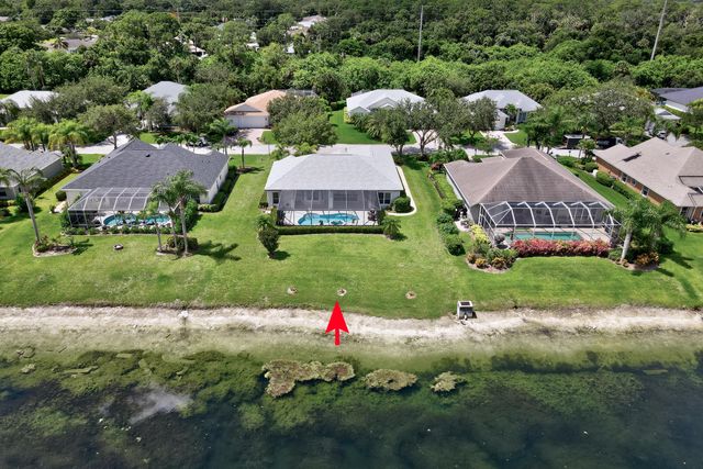 4100 Chablis Street SW, Vero Beach, FL 32968