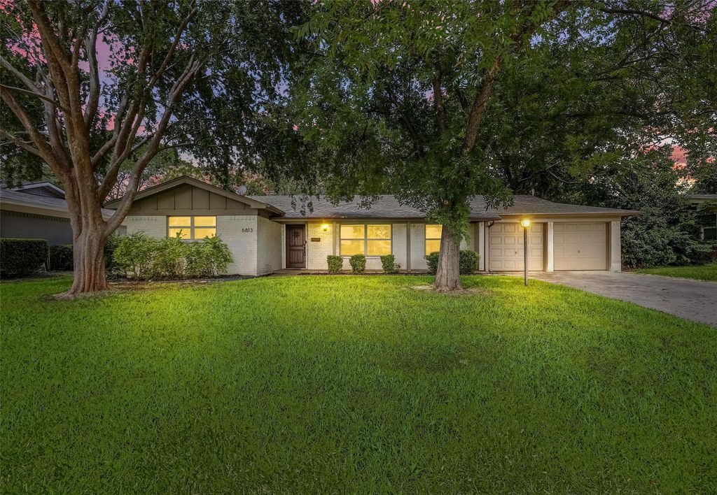 6813 Valhalla Road, Fort Worth, TX 76116
