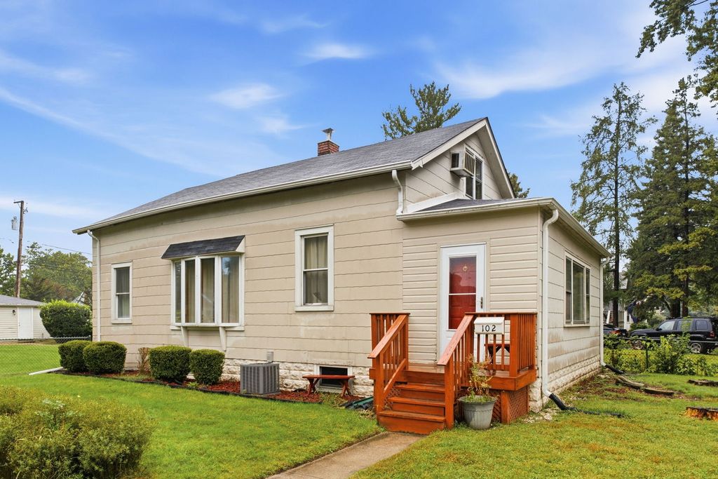 102 N Adams Street, Westmont, IL 60559 — exterior