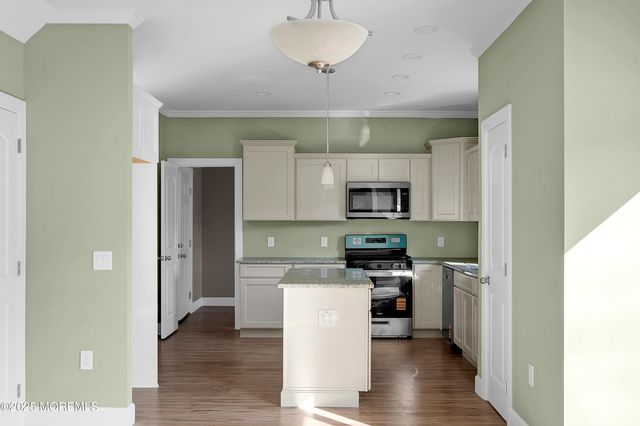 223 Western Avenue, Tuckerton, NJ 08087