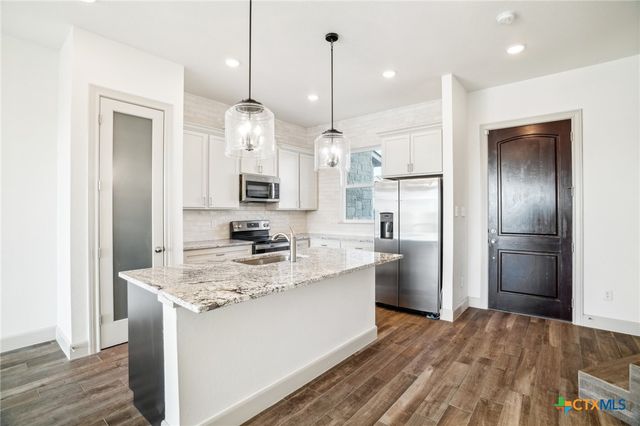 289 Stargrass B, Spring Branch, TX 78070