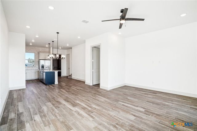 289 Stargrass B, Spring Branch, TX 78070