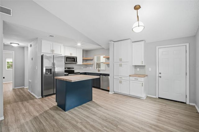 5119 CHILKOOT STREET, Tampa, FL 33617