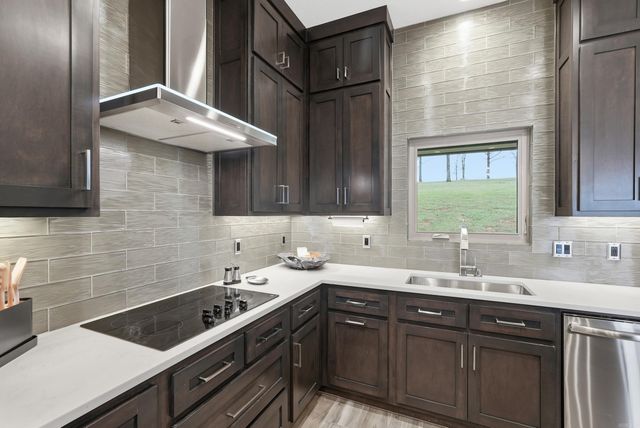 84 E Cadron Ridge Road, Greenbrier, AR 72058