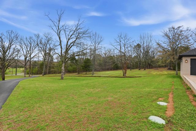 84 E Cadron Ridge Road, Greenbrier, AR 72058