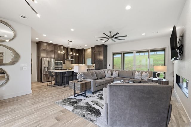 84 E Cadron Ridge Road, Greenbrier, AR 72058