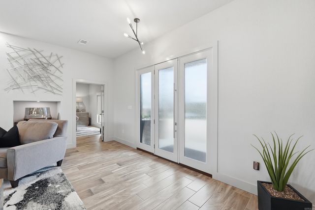 84 E Cadron Ridge Road, Greenbrier, AR 72058