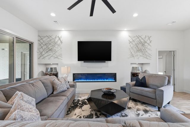 84 E Cadron Ridge Road, Greenbrier, AR 72058