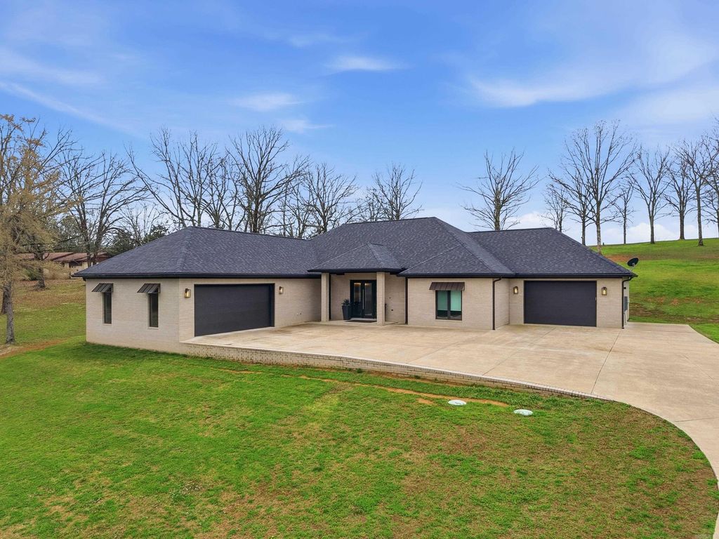 84 E Cadron Ridge Road, Greenbrier, AR 72058