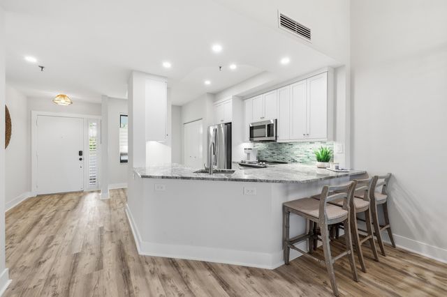 200 Waterway Road 307, Tequesta, FL 33469