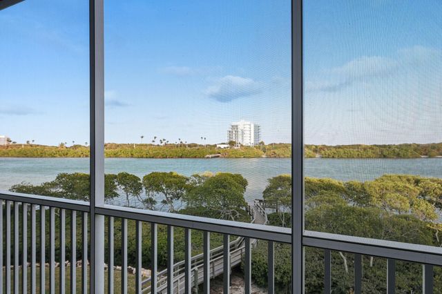 200 Waterway Road 307, Tequesta, FL 33469