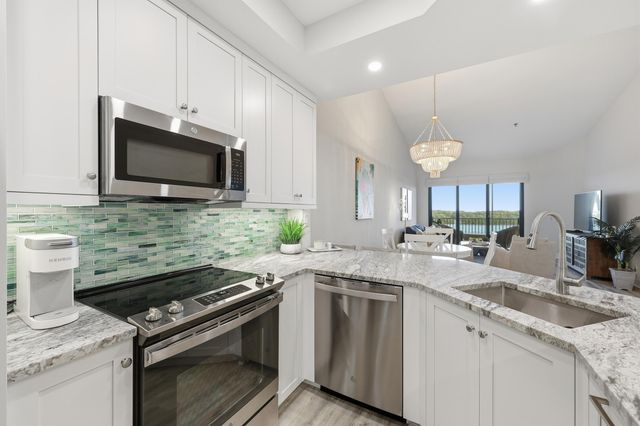 200 Waterway Road 307, Tequesta, FL 33469