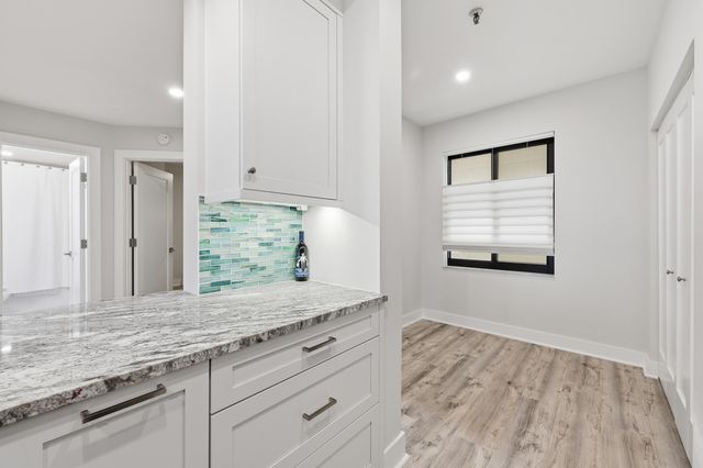 200 Waterway Road 307, Tequesta, FL 33469