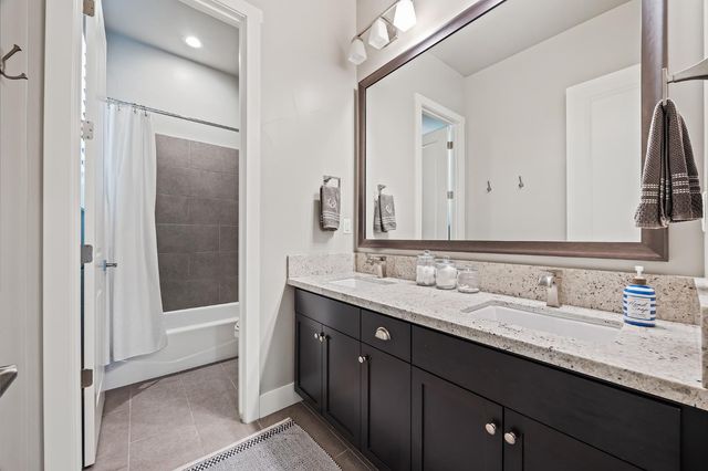 3396 Trenton Avenue, Clovis, CA 93619