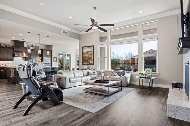 3396 Trenton Avenue, Clovis, CA 93619