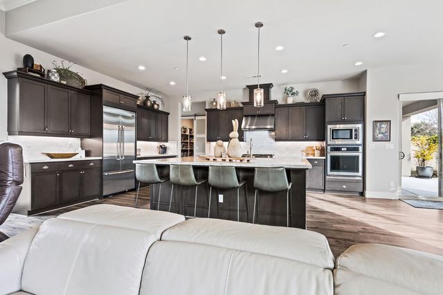 3396 Trenton Avenue, Clovis, CA 93619