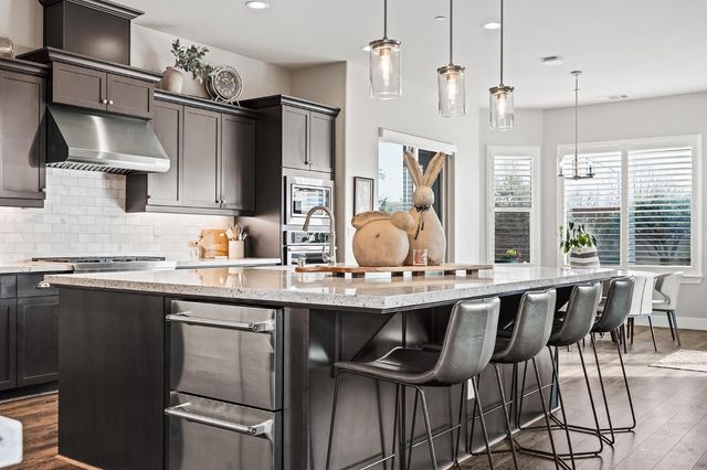 3396 Trenton Avenue, Clovis, CA 93619