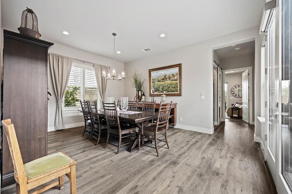 Image 11 of property listing at 3396 Trenton Avenue, Clovis, CA 93619