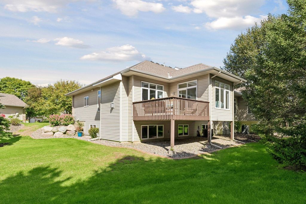 10381 Lancaster Cove, Woodbury, MN 55129 — exterior