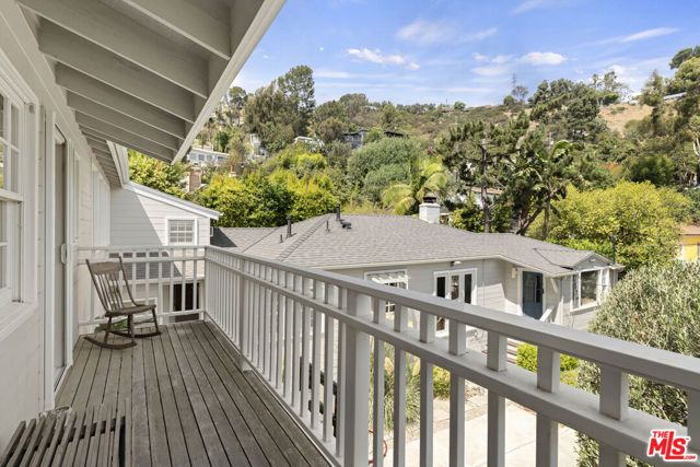8534 Walnut Drive, Los Angeles, CA 90046