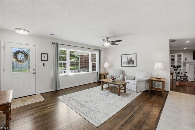 1517 Custom ST, Virginia Beach, VA 23454