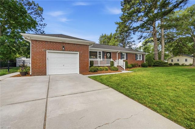 1517 Custom ST, Virginia Beach, VA 23454
