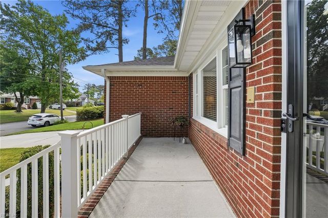 1517 Custom ST, Virginia Beach, VA 23454