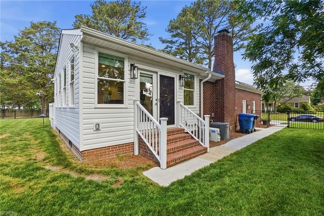 1517 Custom ST, Virginia Beach, VA 23454