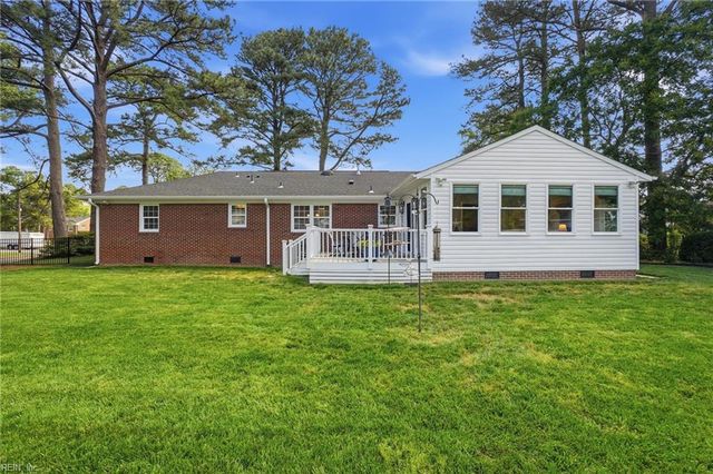 1517 Custom ST, Virginia Beach, VA 23454