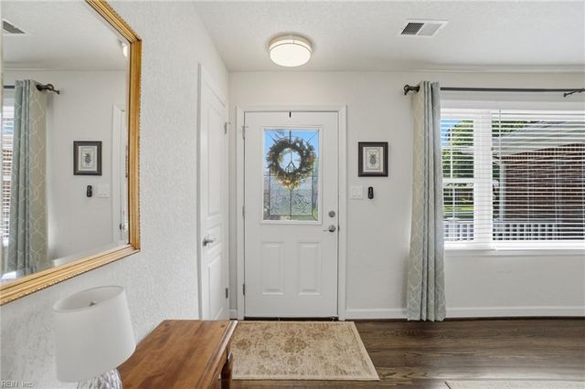 1517 Custom ST, Virginia Beach, VA 23454
