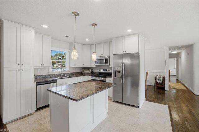 1517 Custom ST, Virginia Beach, VA 23454