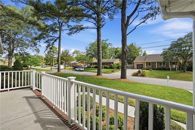 1517 Custom ST, Virginia Beach, VA 23454