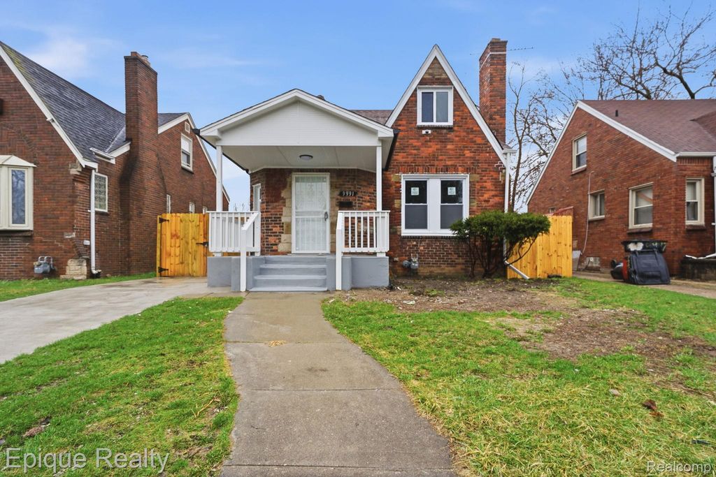 9991 Robson Street, Detroit, MI 48227