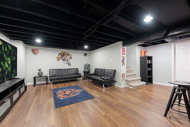 7624 Forest Avenue, Munster, IN 46321