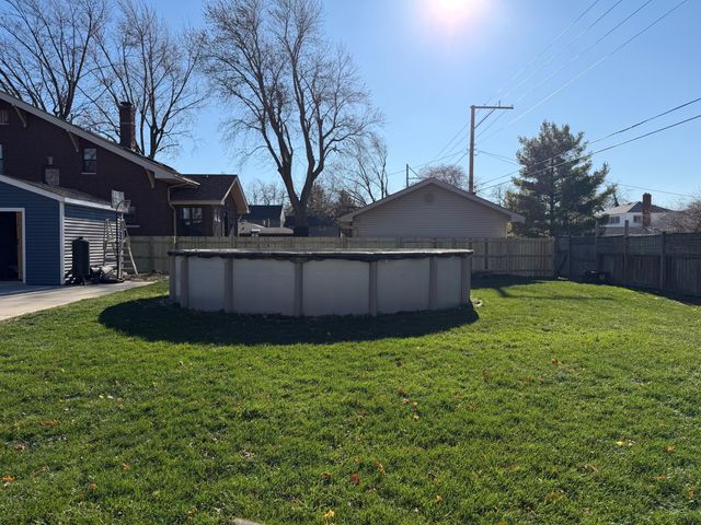 7624 Forest Avenue, Munster, IN 46321