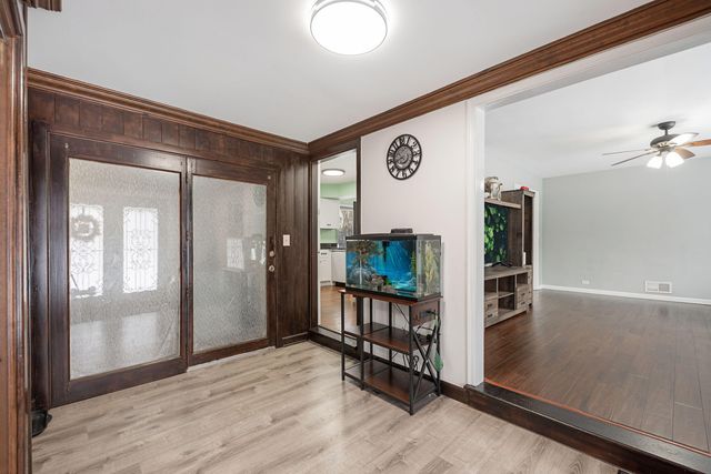 7624 Forest Avenue, Munster, IN 46321